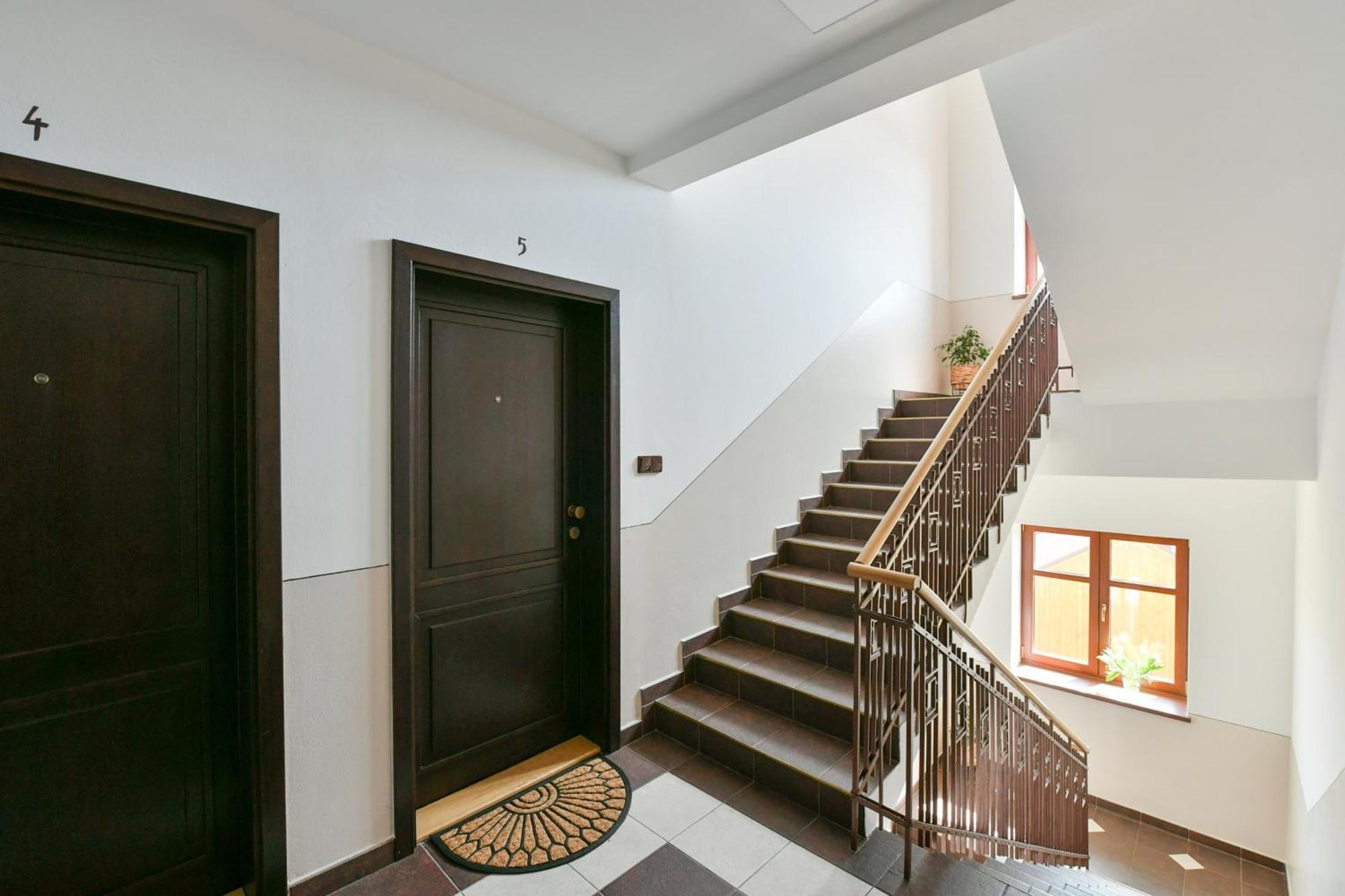 Apartmany Na Seniku トレボン エクステリア 写真