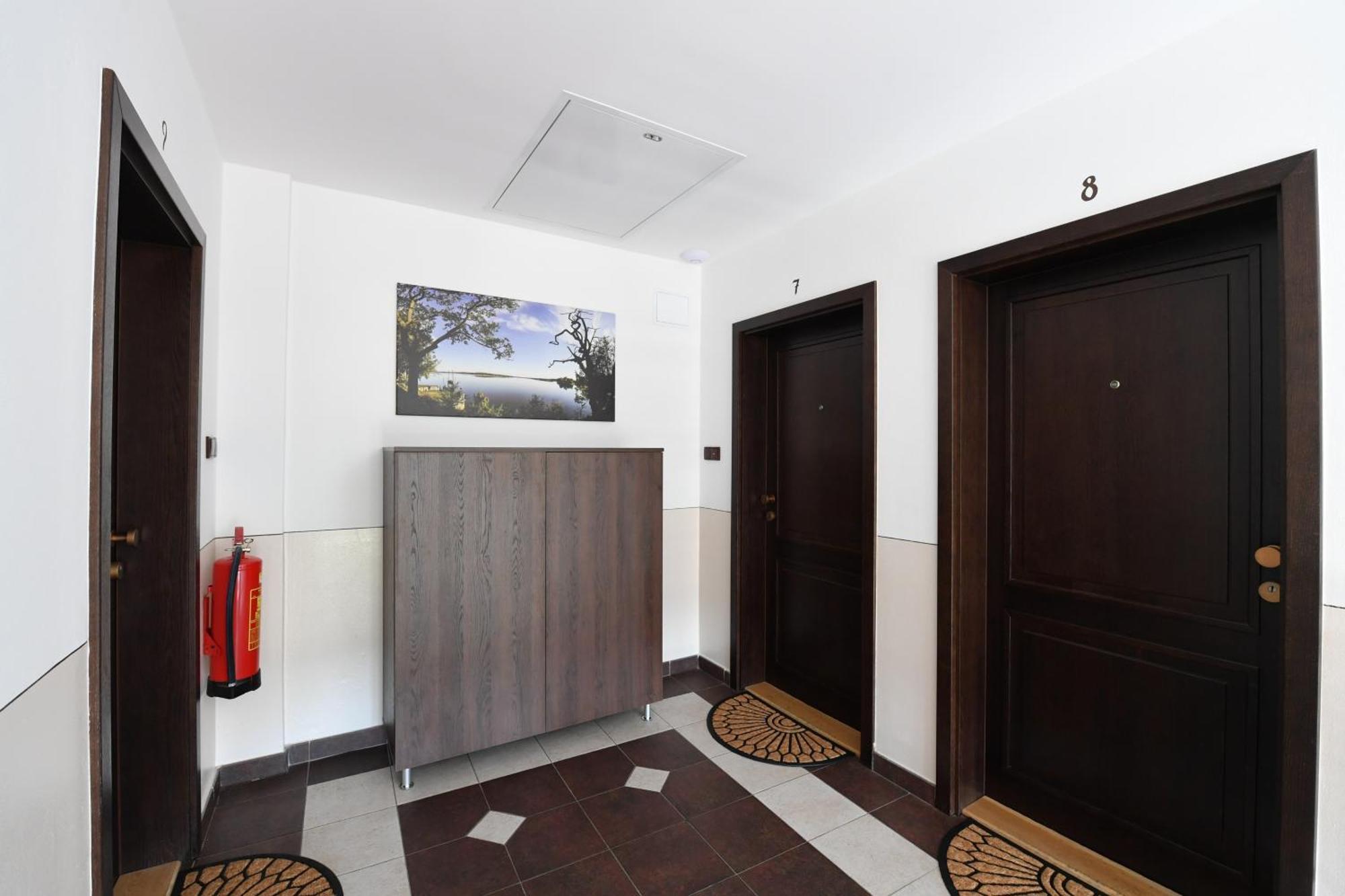 Apartmany Na Seniku トレボン エクステリア 写真
