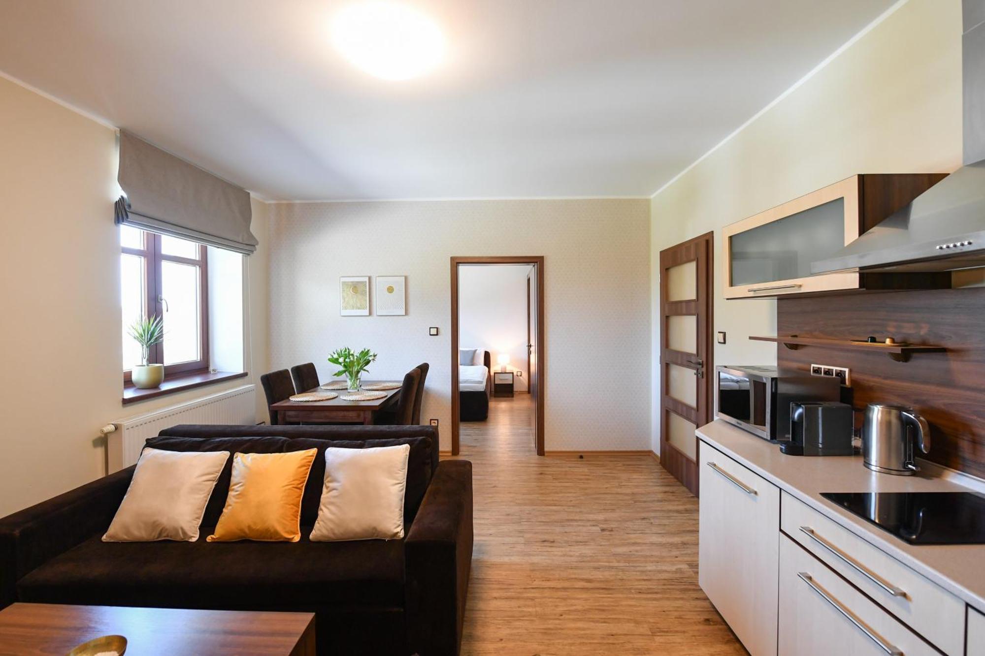 Apartmany Na Seniku トレボン エクステリア 写真
