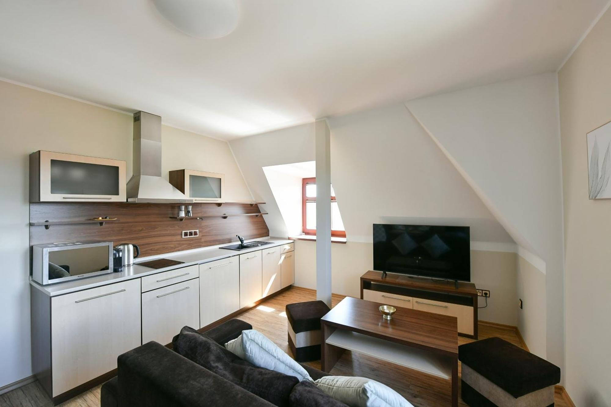 Apartmany Na Seniku トレボン エクステリア 写真