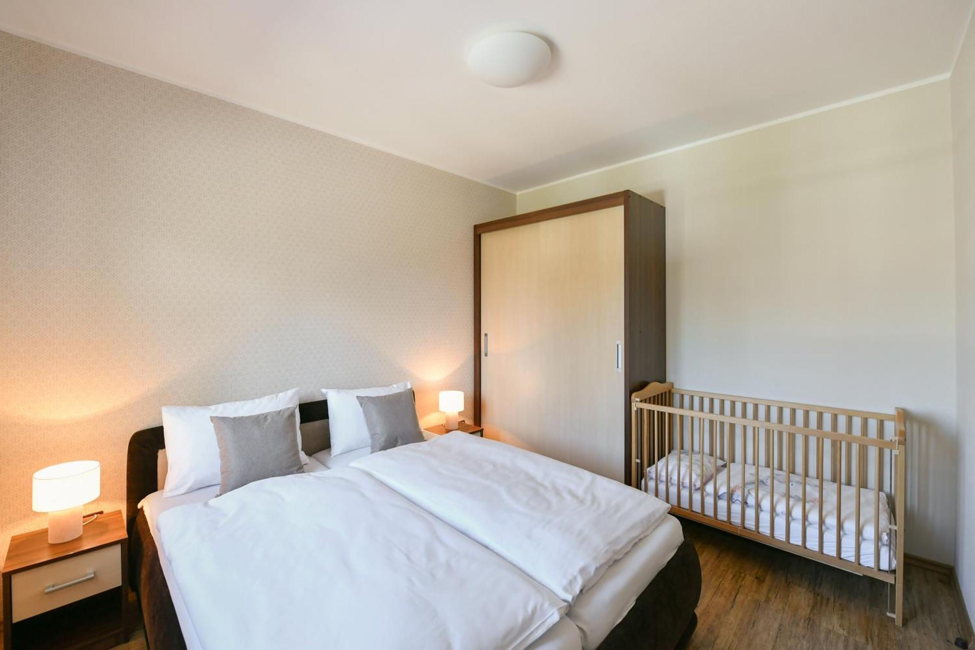 Apartmany Na Seniku トレボン エクステリア 写真