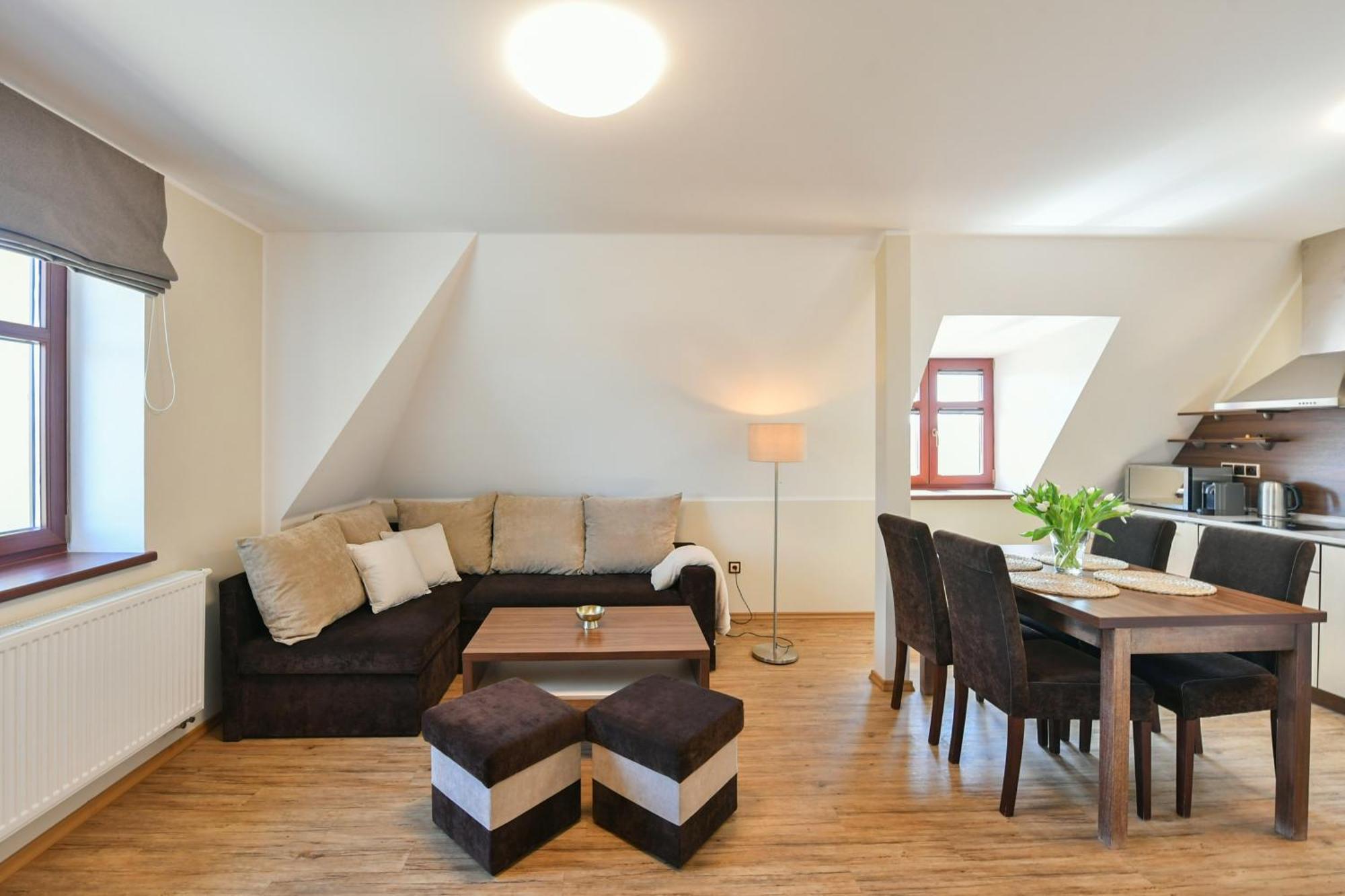 Apartmany Na Seniku トレボン エクステリア 写真