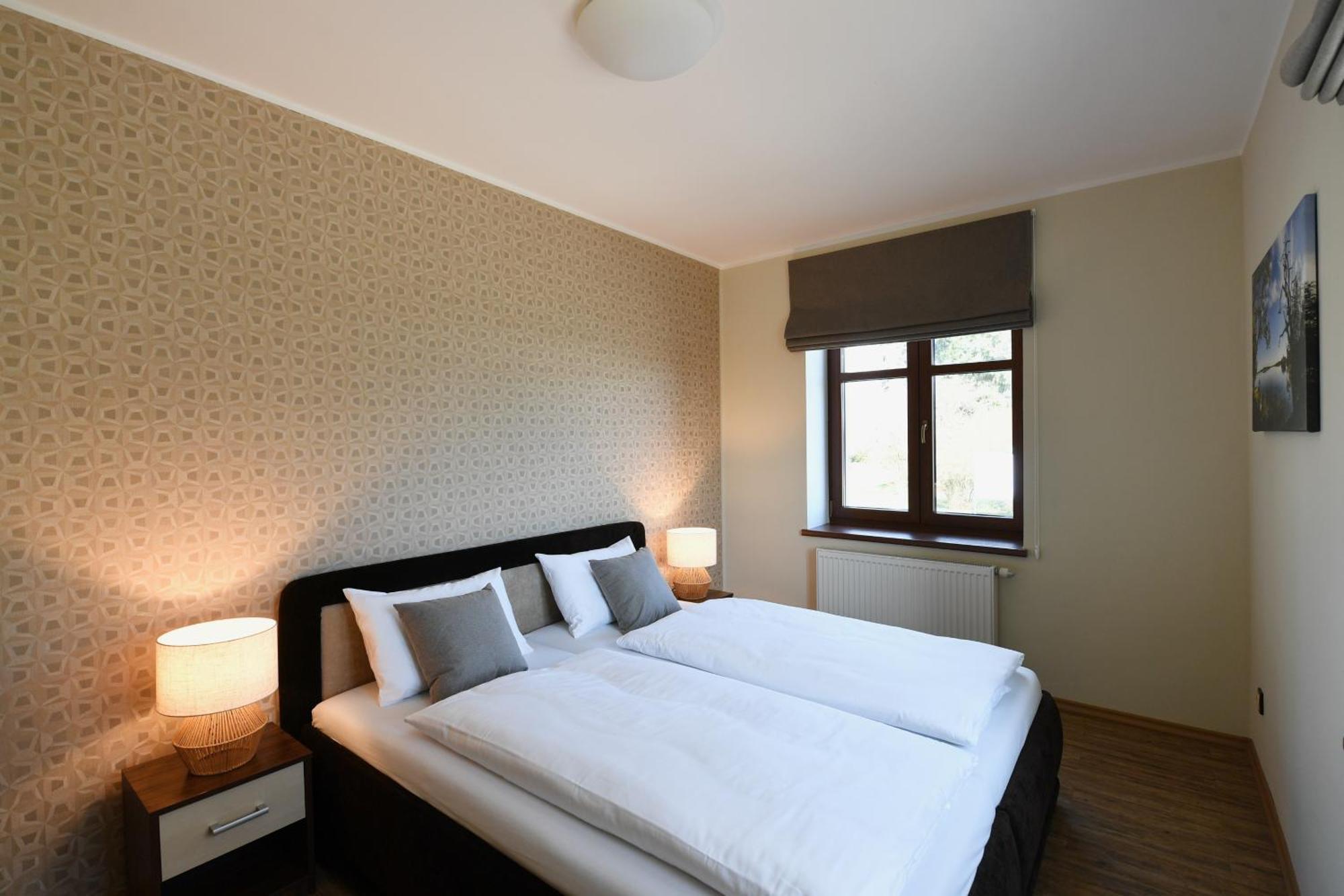 Apartmany Na Seniku トレボン エクステリア 写真