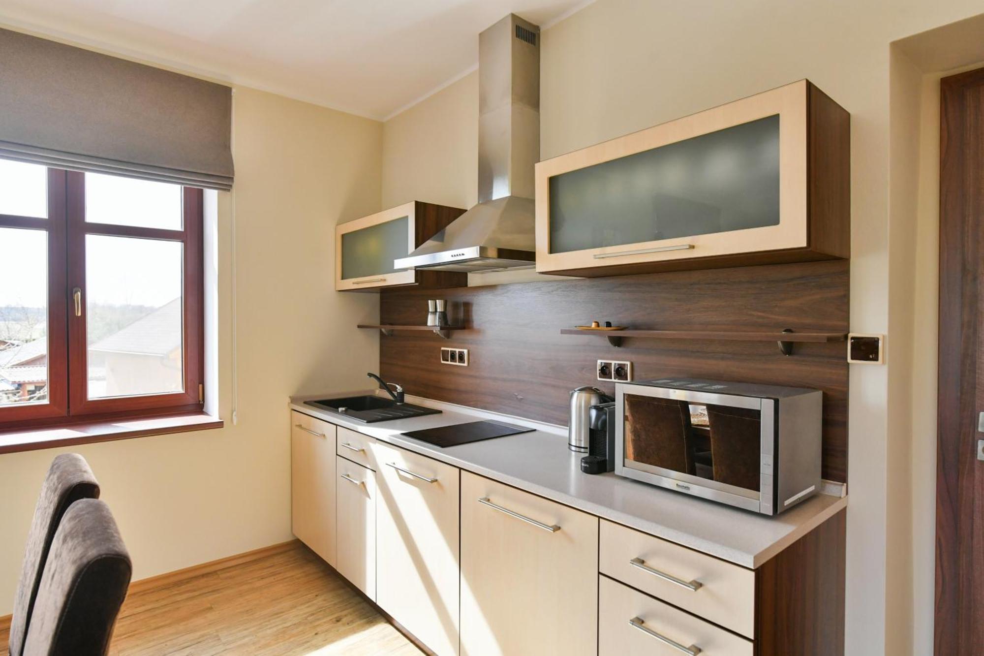 Apartmany Na Seniku トレボン エクステリア 写真